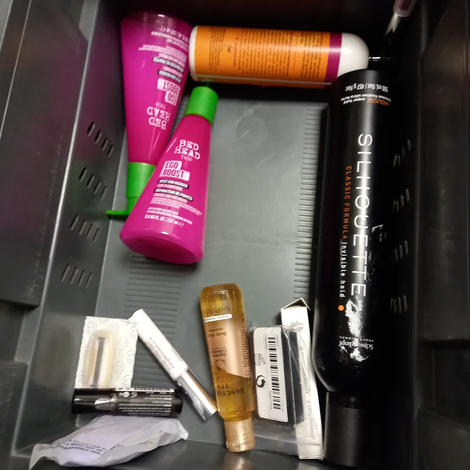 LOT OF HOUSEHOLD ITEMS TO INCLUDE AUSSIE SOS SHAMPOO, ETC