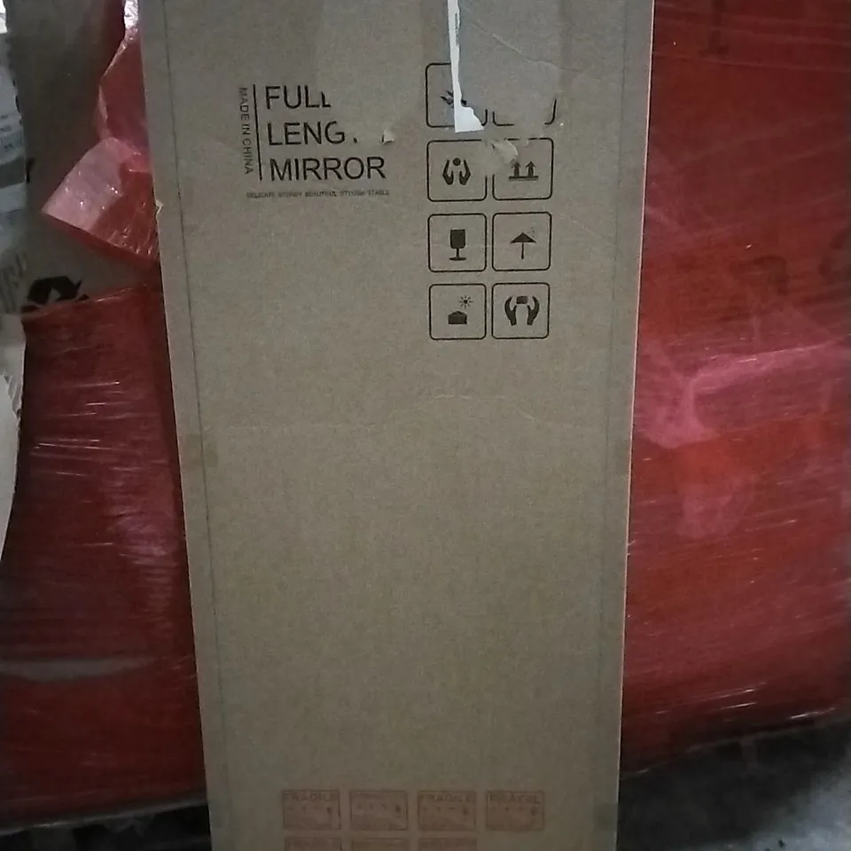 PALLET OF HOUSEHOLD ITEMS TO INCLUDE FULL LENGTH MIRROR, FAN LIGHT, PORTABLE FAN HEATER,  PICTURE FRAME AND OTHER ASSORTED ITEMS...