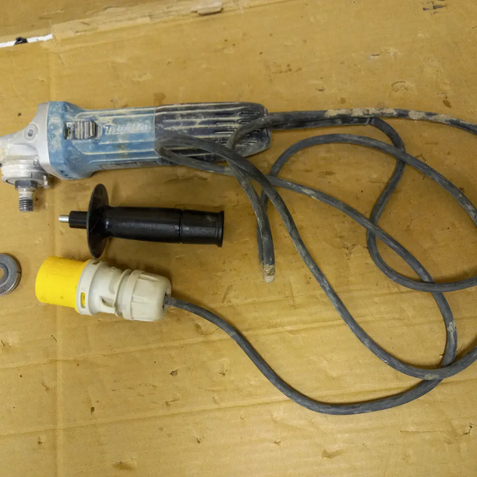 MAKITA ANGLE GRINDER GA4530