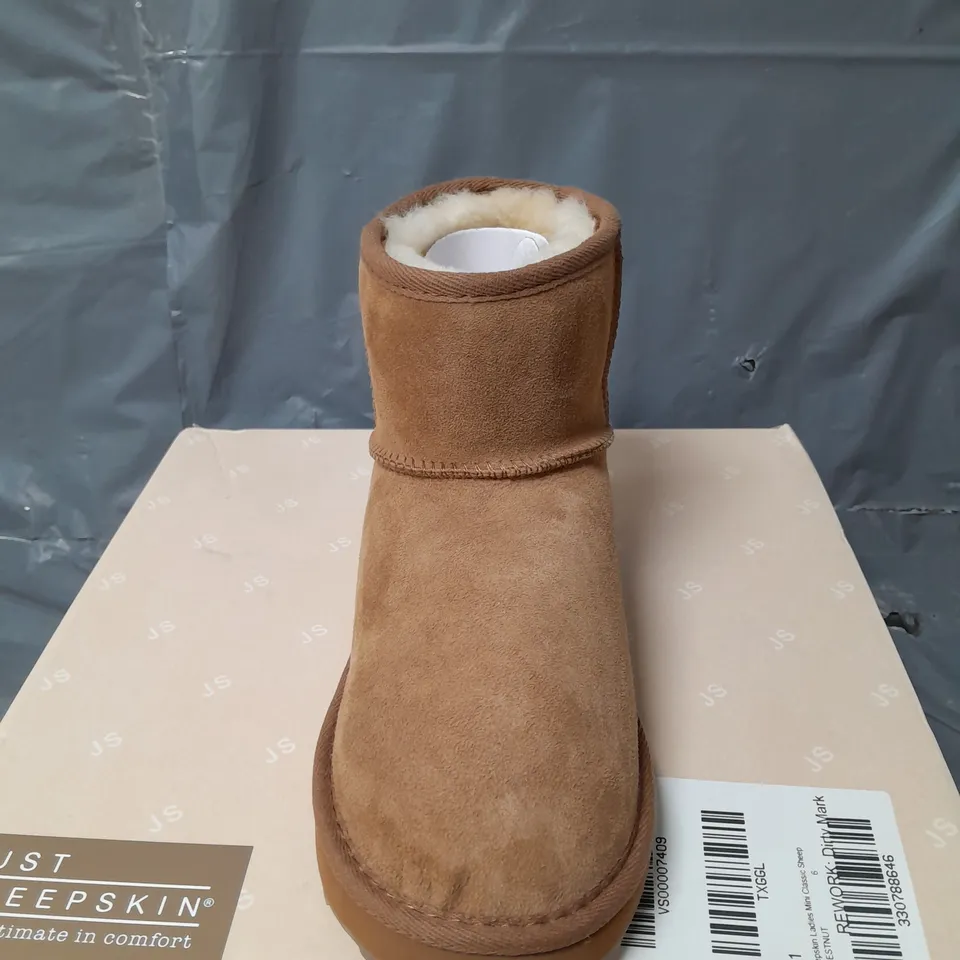 JUST SHEEPSKIN LADIES MINI CLASSIC SHEEPSKIN BOOT - CHESTNUT SIZE 6 