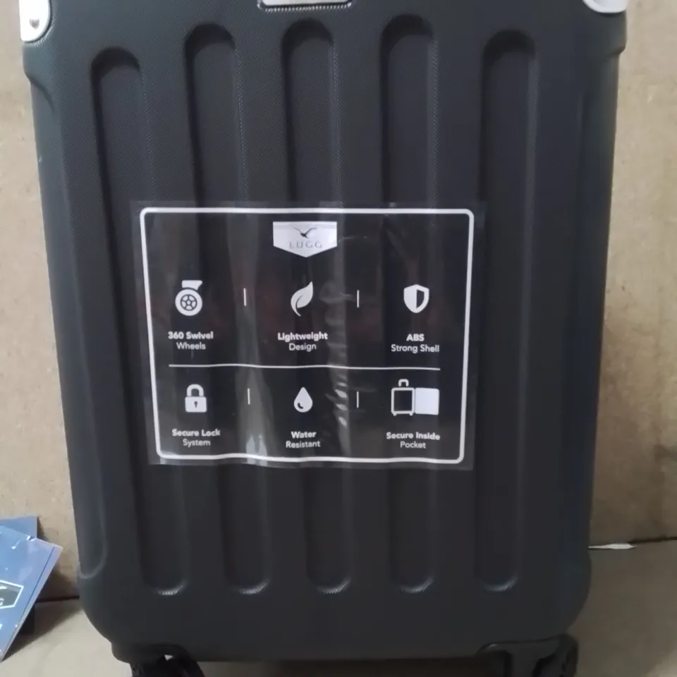 LUGG TRAVEL SUITCASE BLACK&WHITE