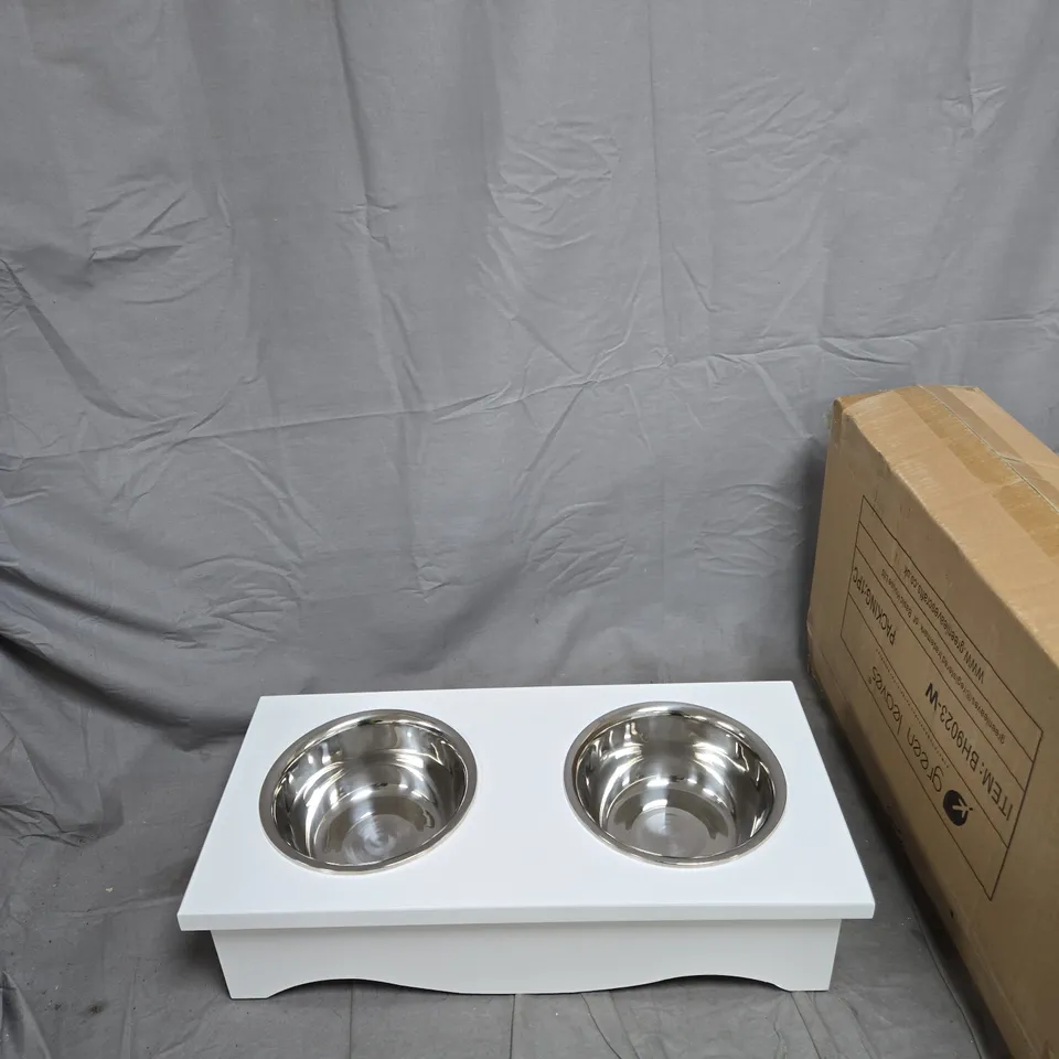 DOUBLE BOWL PET FEEDER STAND – WHITE WITH STAINLESS STEEL BOWLS
