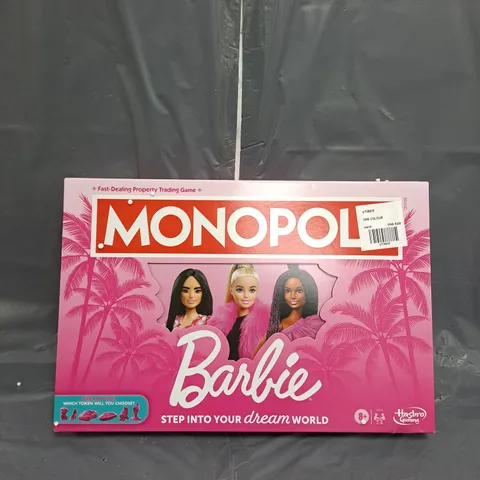 BOXED MONOPOLY BARBIE BOARD GAME 