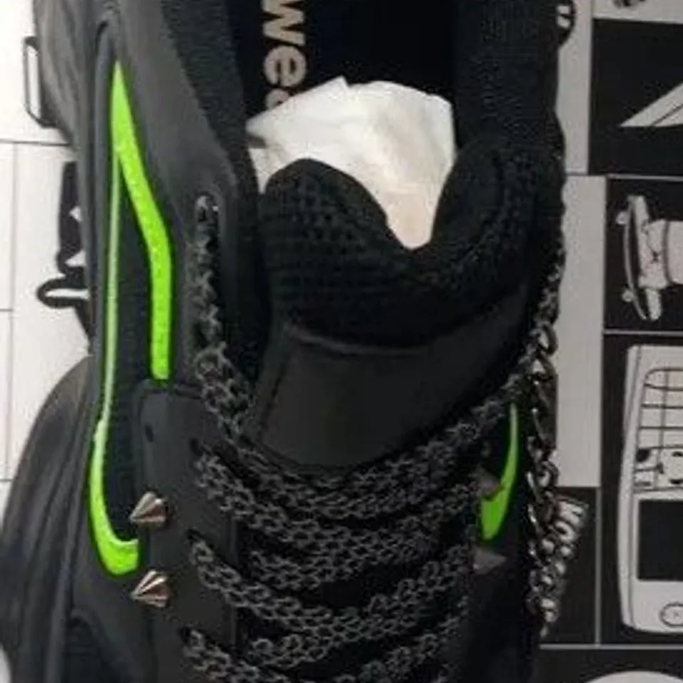 BRAND NEW BOXED PAIR OF KOI SKAVEN MEN'S GRUNGE ATOMIC TRAINERS SIZE 12