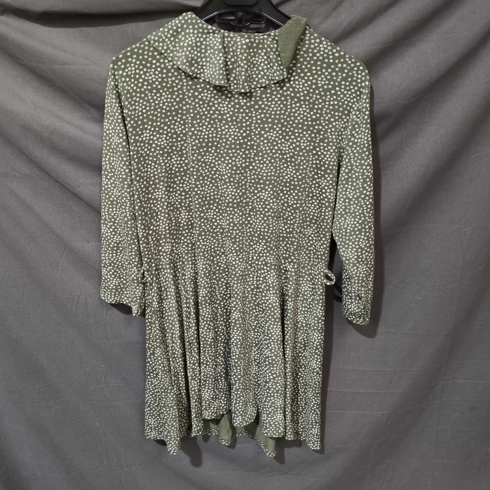 LIMITED COLLECTION OLIVE GREEN DRESS WITH WHITE DOT PRINT – UK 16