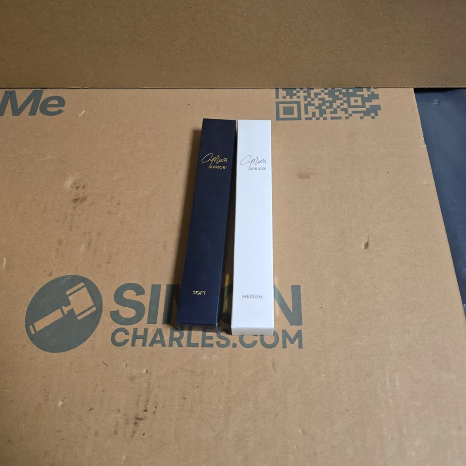 BOX OF APPROXIMATELY 150 APRIORI TOOTHBRUSHES 