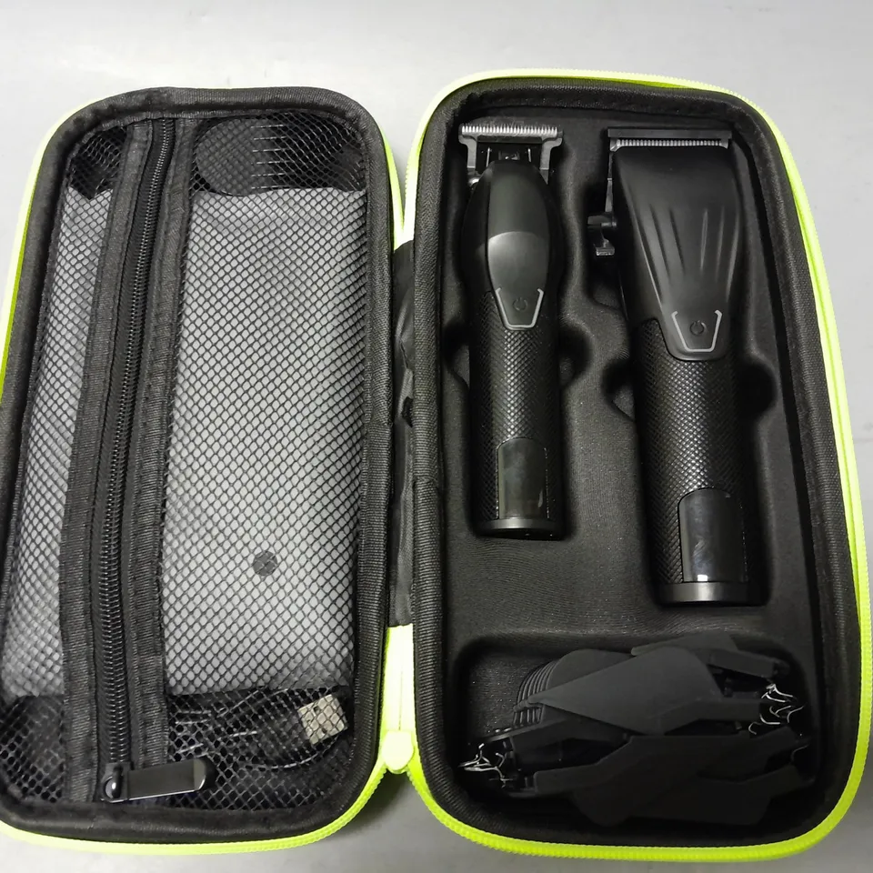 BOXED  PROFESSIONAL CORDLESS CLIPPER (LM-2027)