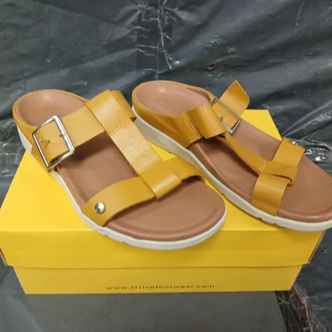 BOXED PAIR OF STRIVE SANTORINI SANDALS - UK SIZE 7