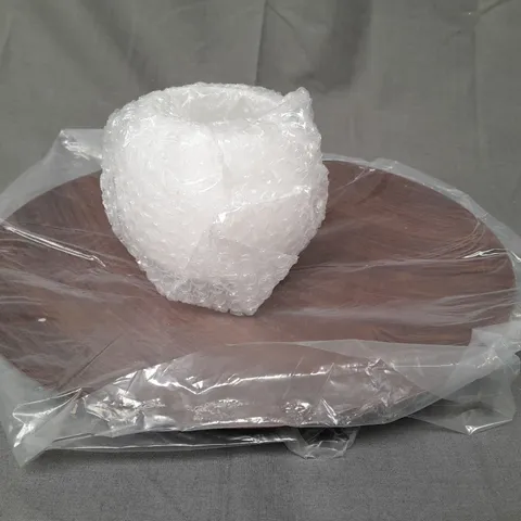 BOXED UNBRANDED LIGHT W. WOOD EFFECT SHADE