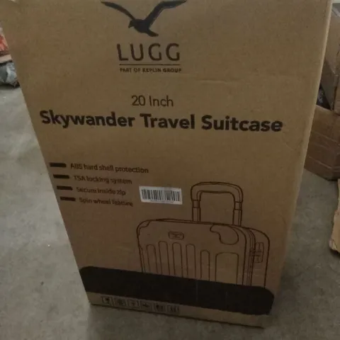 BOXED LUGG 20INCH SKYWANDER TRAVEL SUITCASE