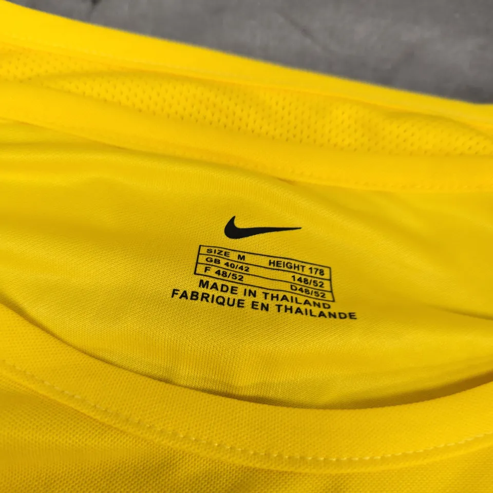 NIKE BRAZIL NATIONAL TEAM FOOTBALL JERSEY – RONALDO 9, SIZE M