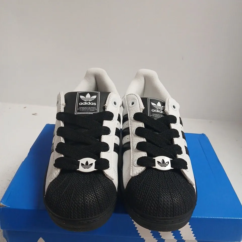 BOXED PAIR OF ADIDAS SUPERSTAR II TRAINERS, WHITE/BLACK, UK 6