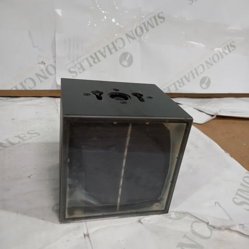 AVON SOLAR UP/DOWN SOLAR WALL LIGHT 