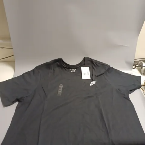 XL BLACK NIKE TEE