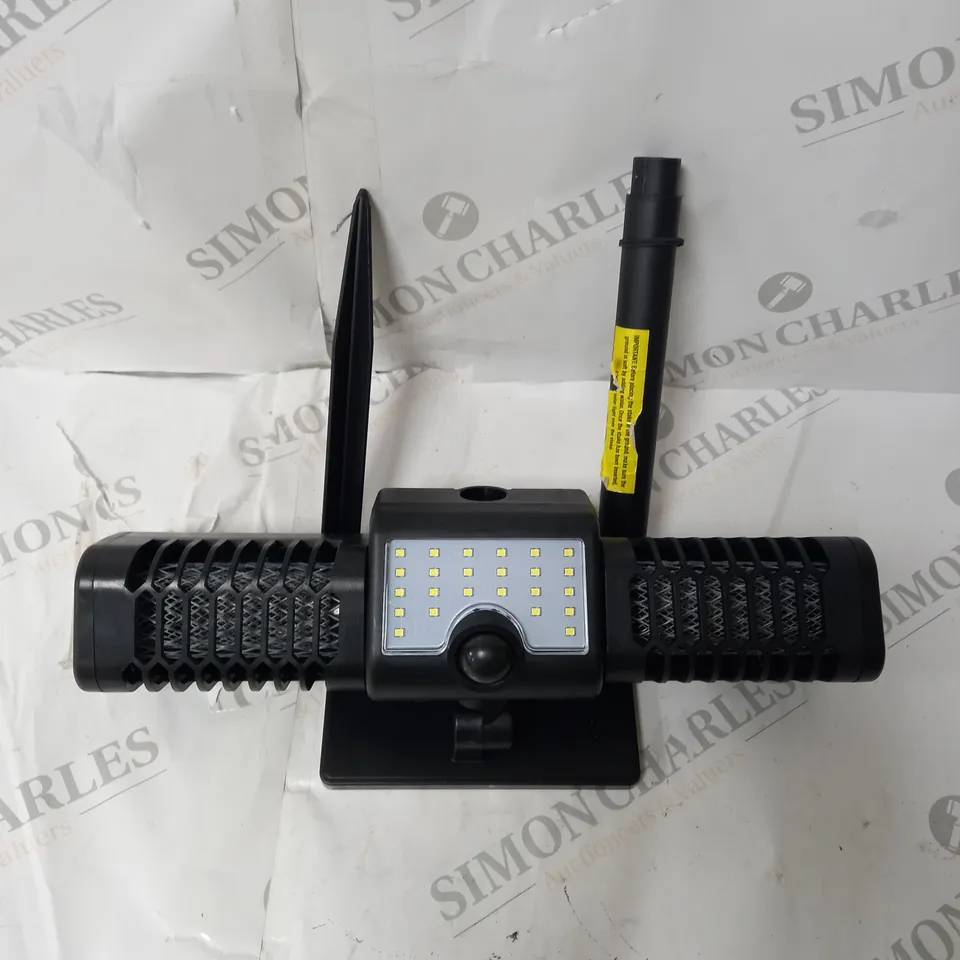 BOXED BELL & HOWELL MONSTER SOLAR ZAPPER