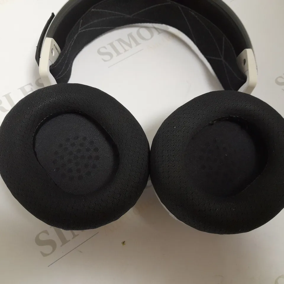 STEELSERIES ARCTIS 7 WIRELESS GAMING HEADSET
