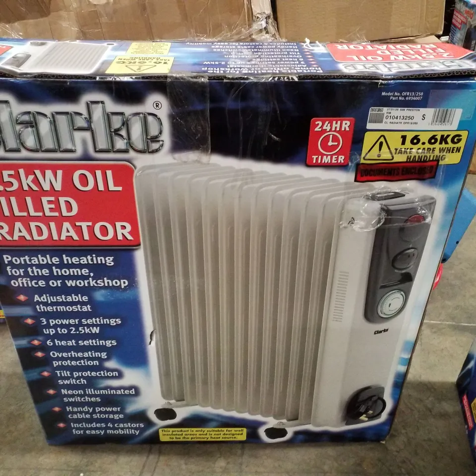 BOXED CLARKE OFR 13/250 2.5KW OIL FILLED RADIATOR WITH TIMER