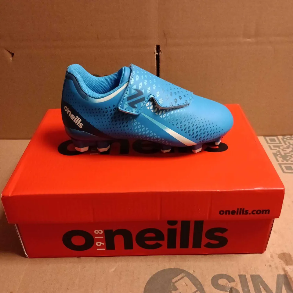 BOXED PAIR OF O'NEILLS TORNADO CO2 KIDS' FOOTBALL BOOTS – UK 8J