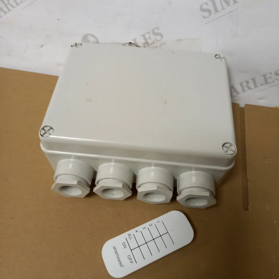 SMARTWARES OUTDOOR 3-CHANNEL SWITCH SET 
