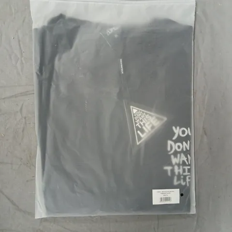 BOX OF APPROXIMATELY 20 YOU DON'T WANT THIS LIFE REFLECTIVE PAINTER T-SHIRTS IN BLACK SIZE XL