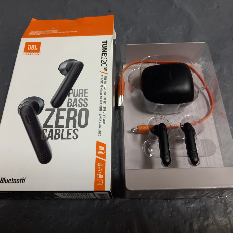 BOXED JBL TUNE 220 TWS EARBUDS