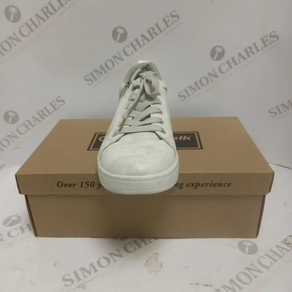 BOXED PAIR OF CUSHION WALK LASER CUT ZIP TRAINERS IN IVORY - SIZE 5