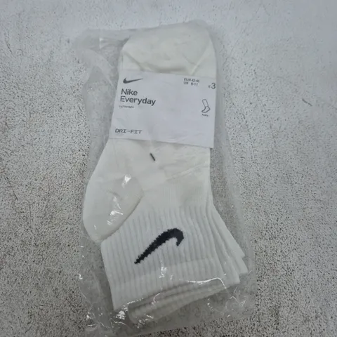 NIKE EVERYDAY ANKLE SOCKS β WHITE, UK 8-11