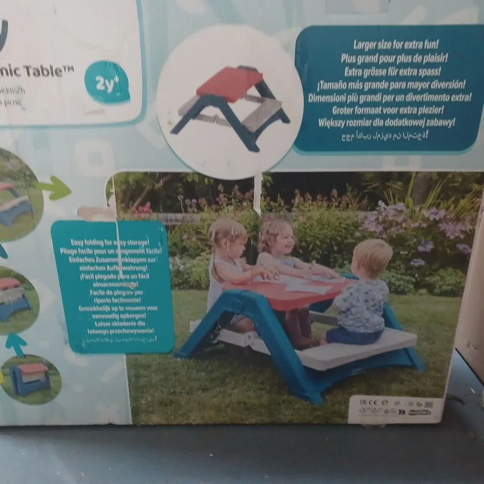BOXED PALPLAY FUN 'N FOLD PICNIC TABLE - COLLECTION ONLY 