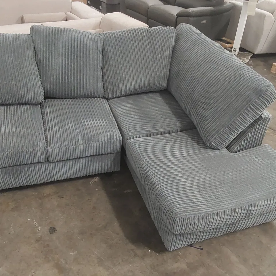 QUALITY DESIGNER 5-PIECE UPHOLSTERED CORNER SECTIONAL