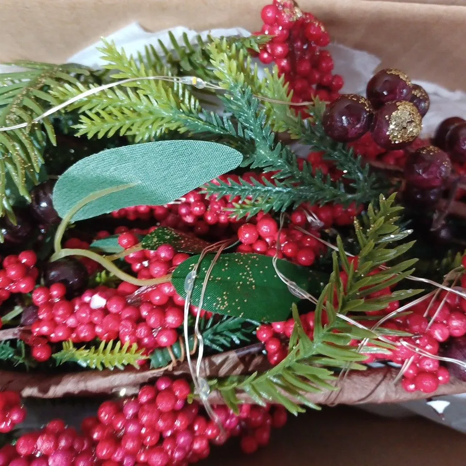 HOME REFLECTIONS 135CM PRELIT BERRY GARLAND RED