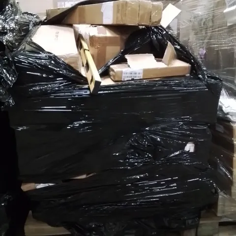 PALLET OF ASSORTED HOUSEHOLD GOODS AND PRODUCTS TO INCLUDE;GARDEN HOSE,SPIRIT LEVELER,FLOATING SHELVES 