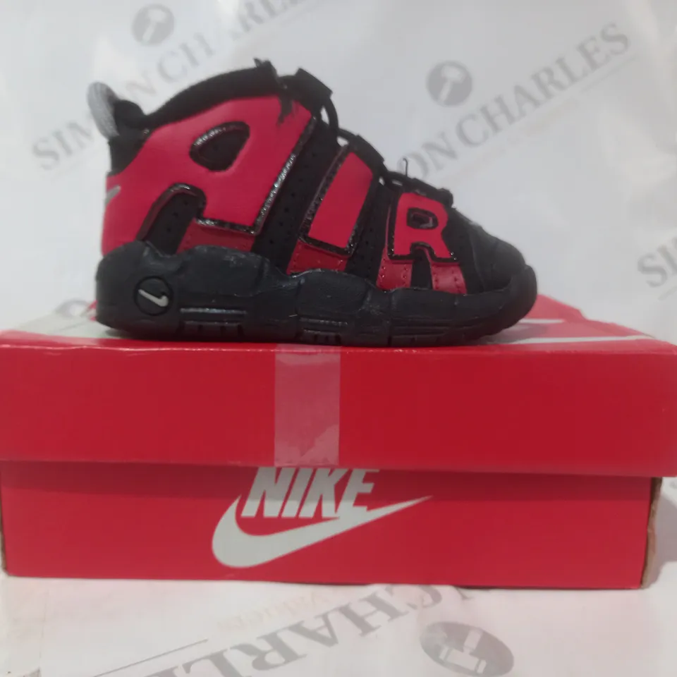 BOXED PAIR OF NIKE AIR MORE UPTEMPTO INFANT SHOES IN BLACK/RED UK SIZE 4.5