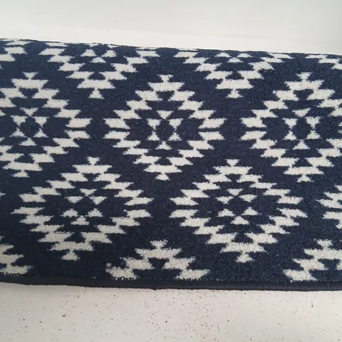 RELAY RUNNER AND DOOR MAT SET