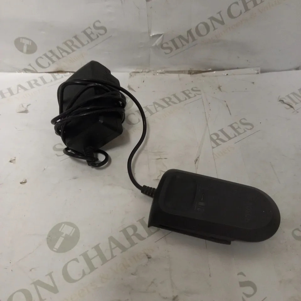 BOSCH HOME AND GARDEN CHARGER STARTER SET