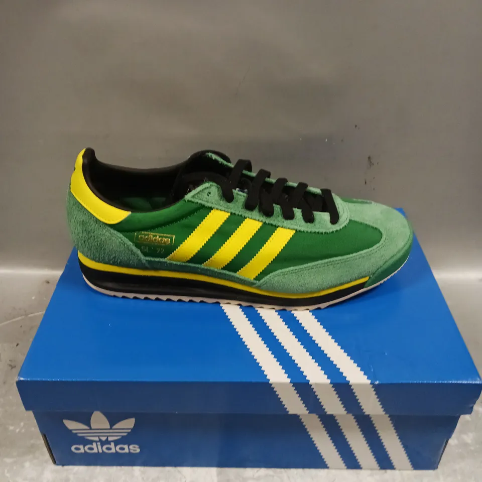 BOXED PAIR OF ADIDAS SL '72 TRAINERS - 9