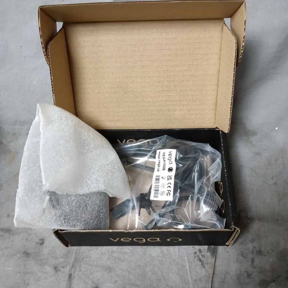 VEGA Q HEADSET WITH MICROPHONE 