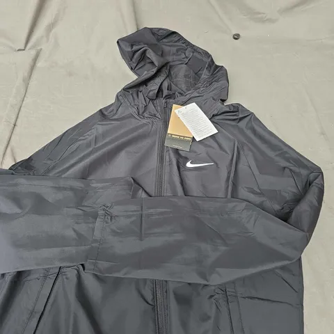 NIKE MENS RUNNING JACKET IN BLACK - M