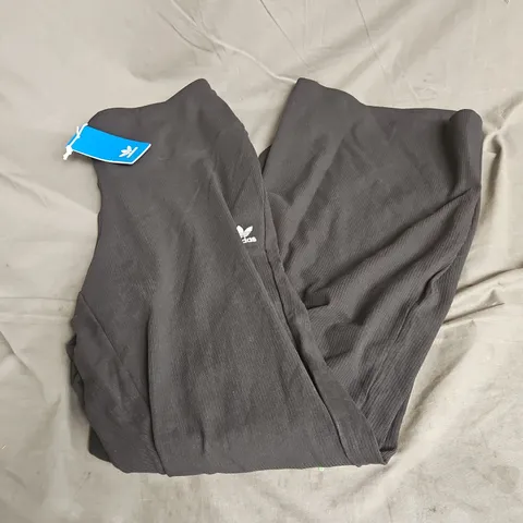 ADIDAS ESSENTIAL FLARE LEGGINGS IN BLACK SIZE 2X