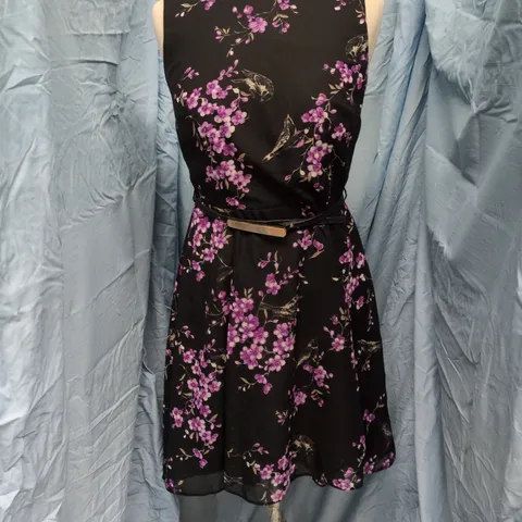 WOLLIS PETITE WOMEN'S DRESS – BLACK WITH PURPLE FLORAL PRINT, UK 8