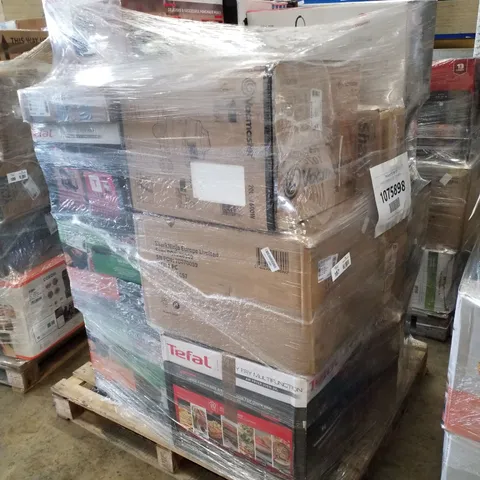PALLET OF APPROXIMATELY 19 UNPROCESSED RAW RETURN HOUSEHOLD AND ELECTRICAL GOODS TO INCLUDE;