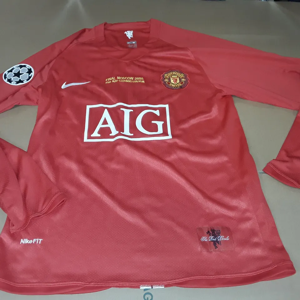 MANCHESTER UNITED LONG SLEEVE FOOTBALL SHIRT - M