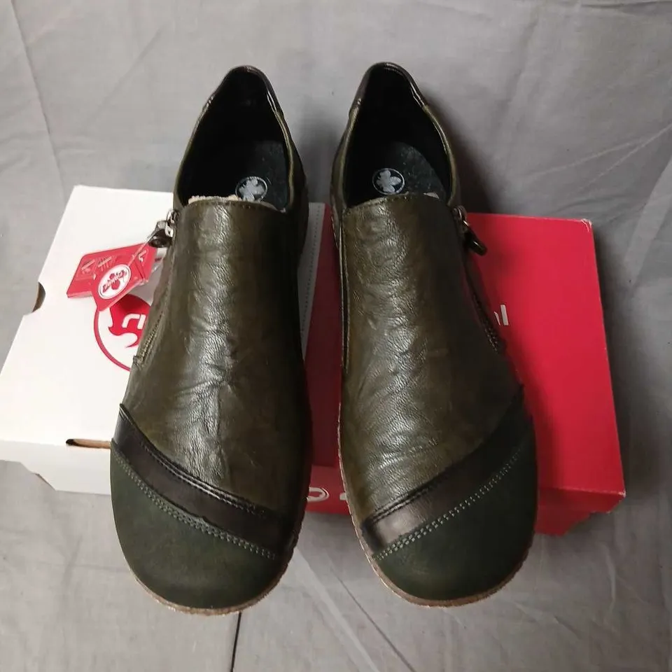 RIEKER GREEN/OLIVE LEATHER SLIP-ON SHOES – MEN'S, SIZE 40