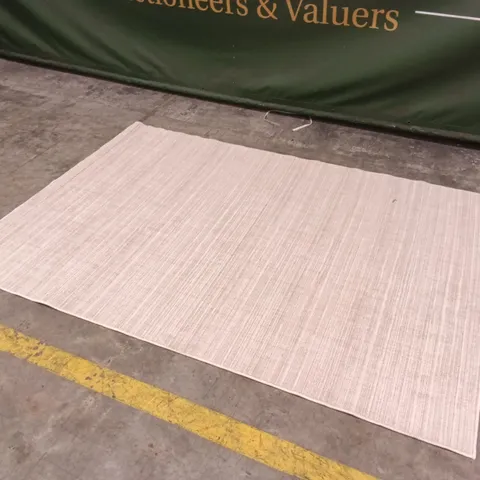 QUALITY DESIGNER AREA RUG - APPROXIMATELY 228CM X 160CM