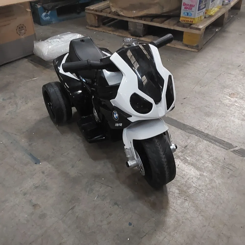 BOXED BMW S1000 RR KIDS RIDE ON TRIKE - MISSING CHARGER -