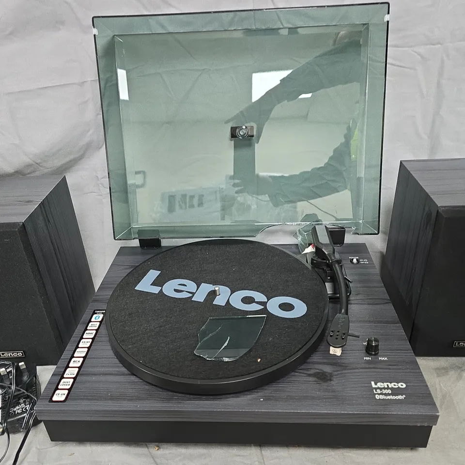 LENCO LS-300 BLUETOOTH TURNTABLE WITH TWO EXTERNAL SPEAKERS – WOODGRAIN FINISH