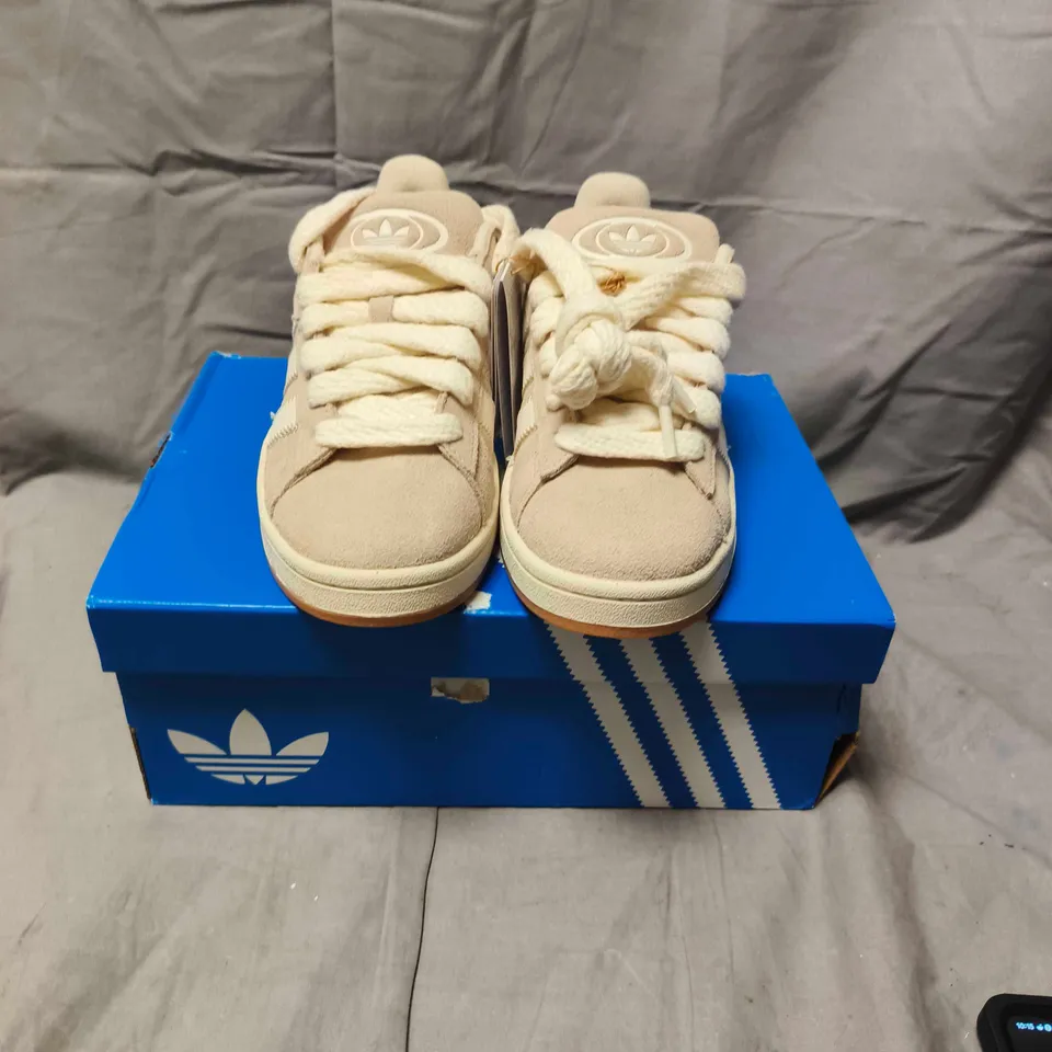 BOXED PAIR OF ADIDAS CREAM SHOES - SIZE 6 UK