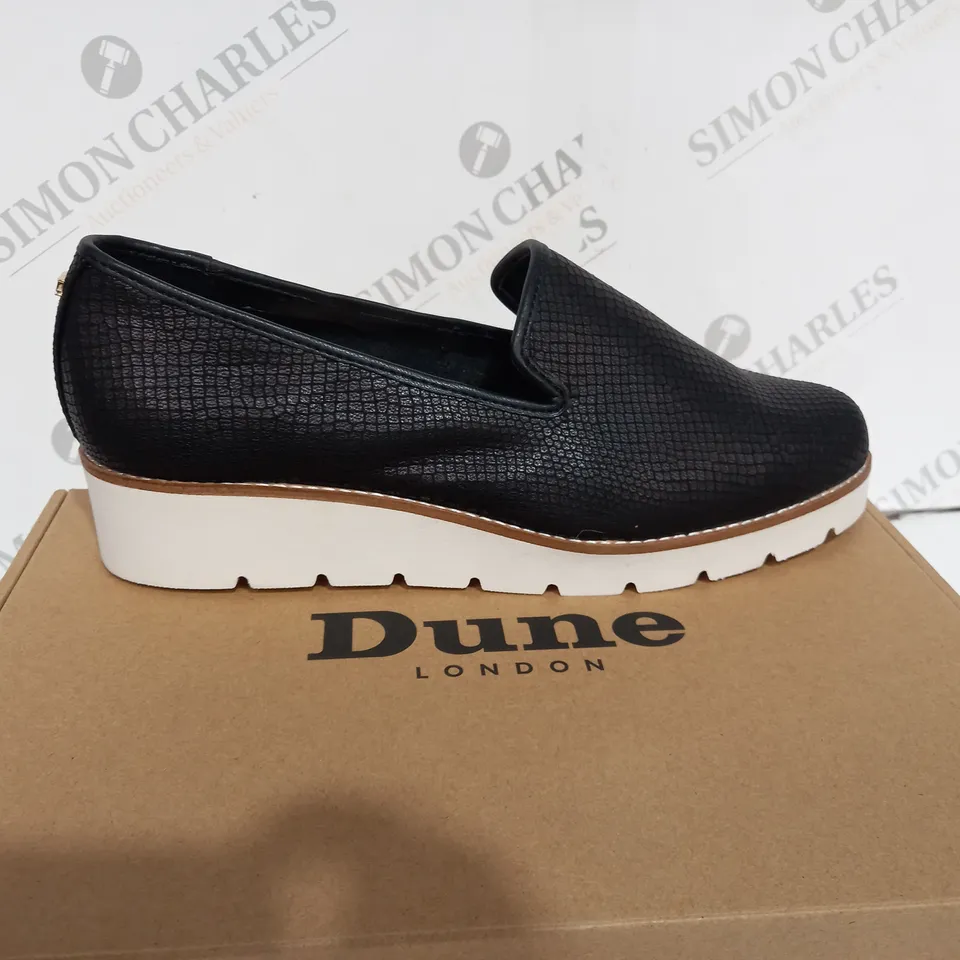 DUNE FLATFORM LOAFER BLACK CROCK SIZE 7 - BOXED 