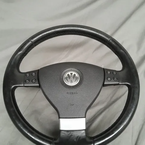 VOLKSWAGEN GOLF MK5 STEERING WHEEL 