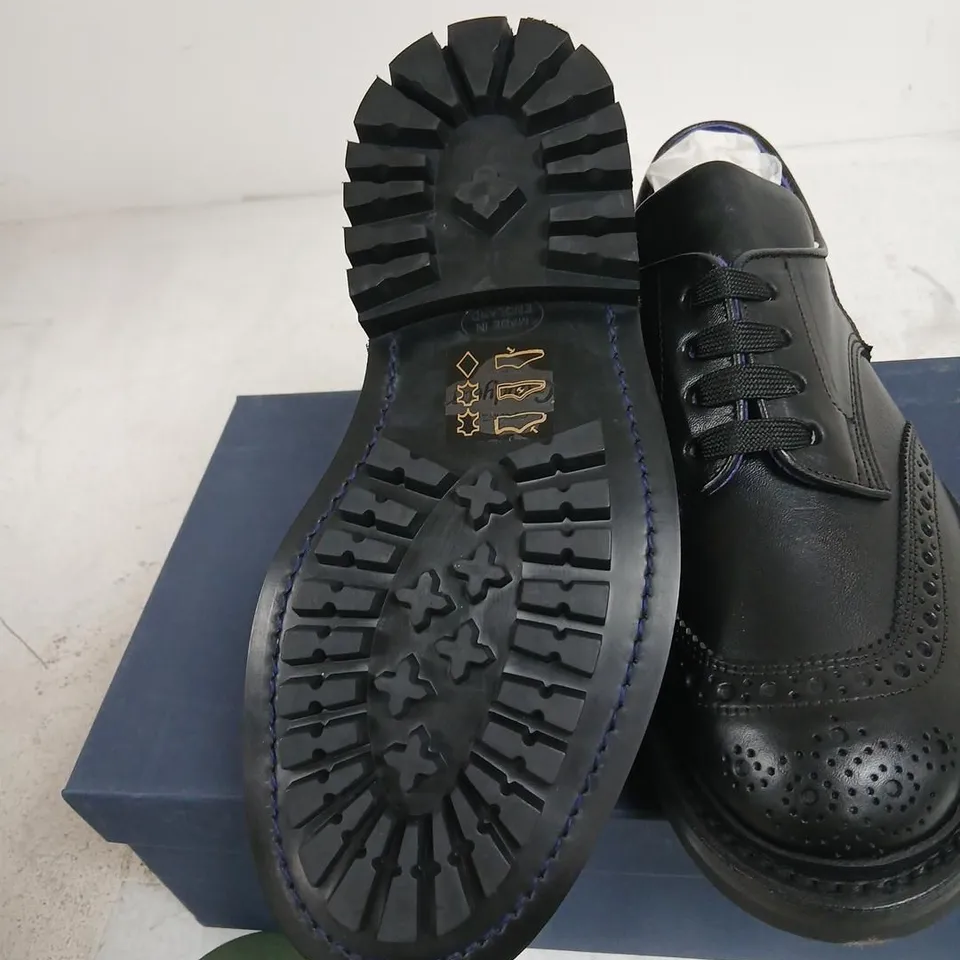 TRICKER'S BURBERRY LEATHER BROGUES – MEN'S BLACK, BOXED SIZE 4