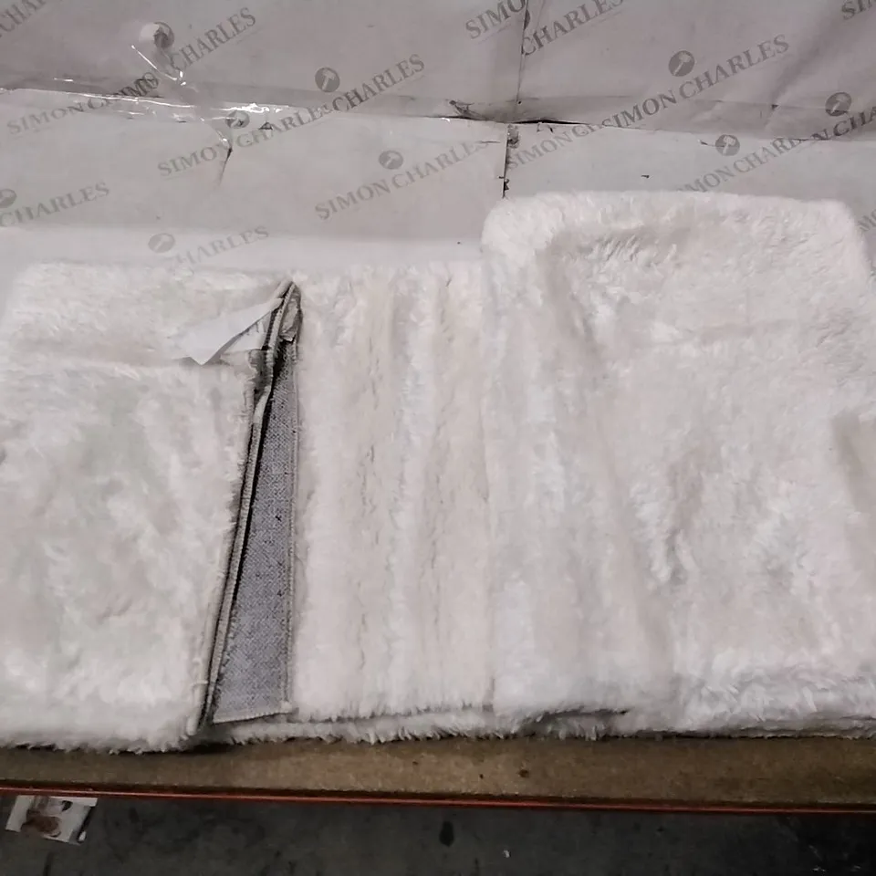 BOXED SOLID MACHINE WOMEN / POWER LOOMED OFF-WHITE RUG - 4 x 6'